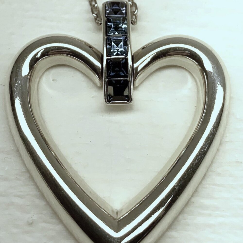 New Spectrum Open Heart Necklace-Blue JM3672